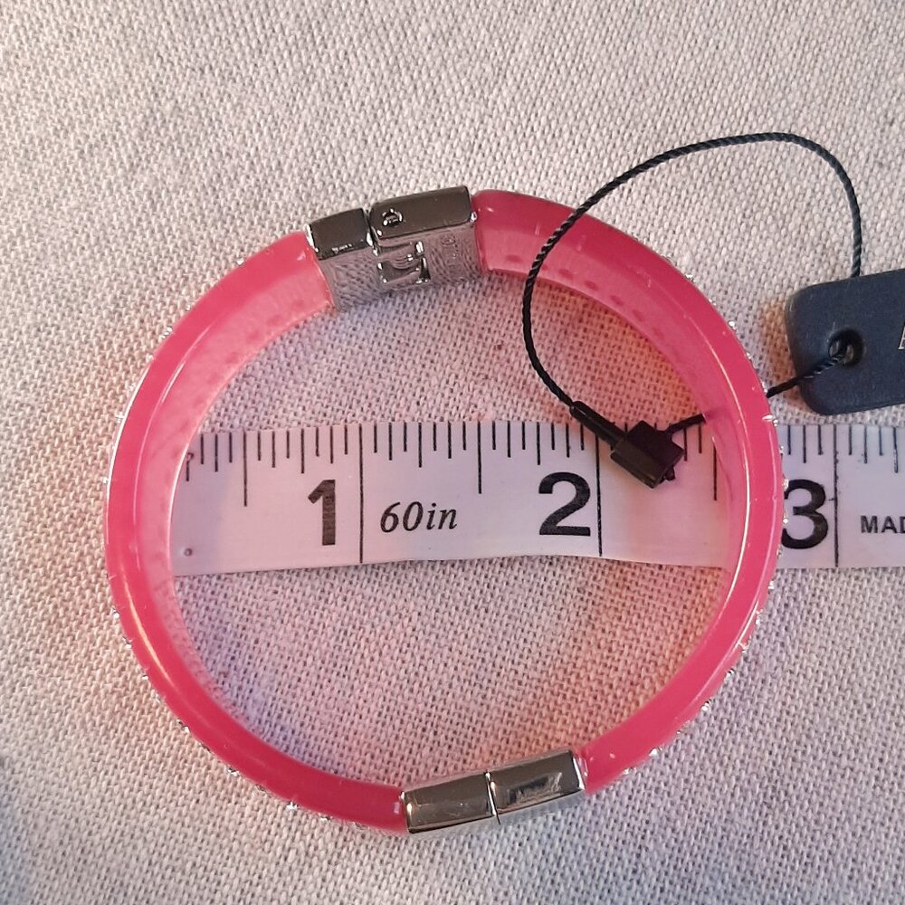Ann Taylor NWT Pink Lucite Rhinestone Bangle - Picture 6 of 7